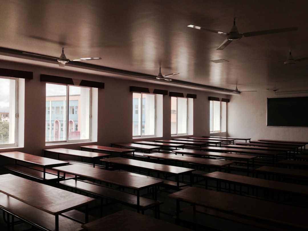 Jak wspierać nastolatka w wyborze dalszej ścieżki edukacji?